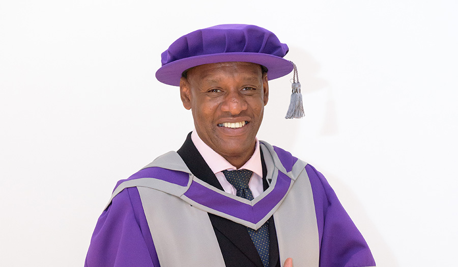 Shaun Wallace, barrister, Honorary graduate, Honorary Doctor of Laws, The Chase, The Dark Destroyer, alumni, graduate